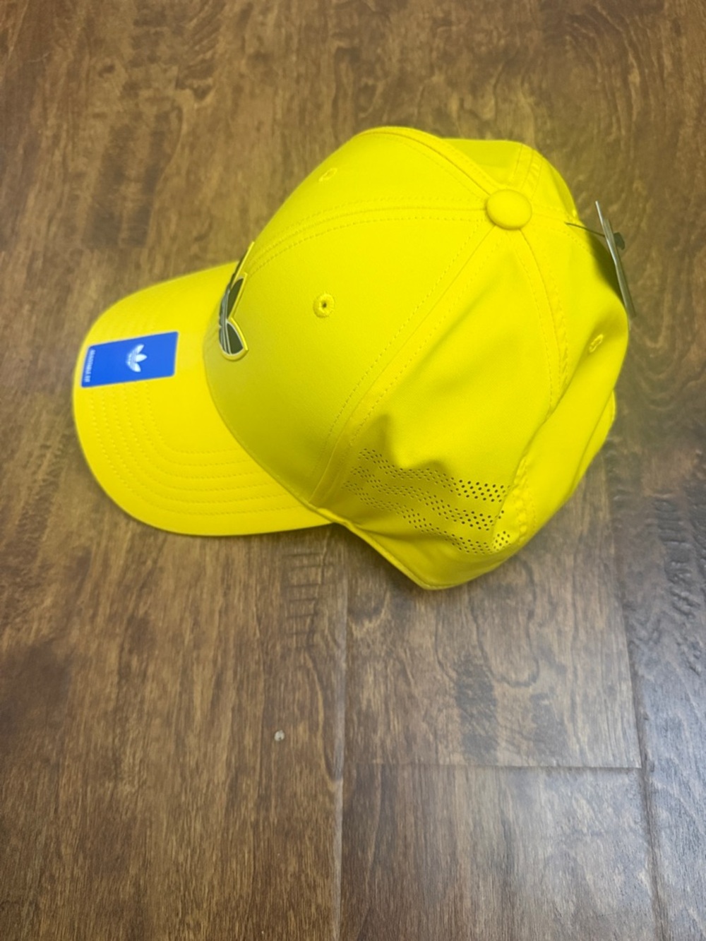 Adidas Men’s Yellow Trefoil Cap - Adjustable Fit - Picture 6 of 14